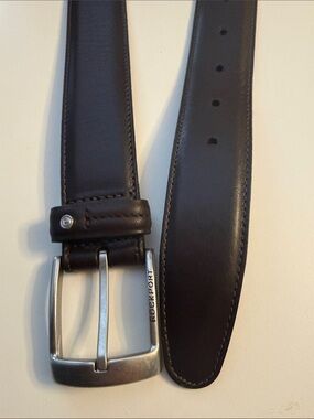 Rockport Men’s Dark Brown Leather Belt with Silver Buckle Size 34 NEW